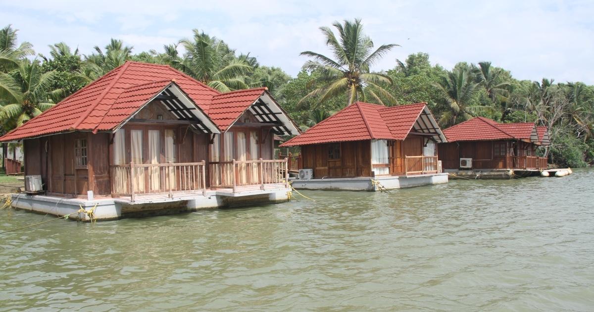 Poovar Golden Beach